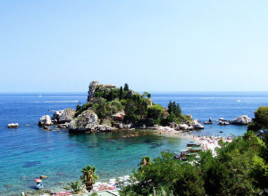 Un paradiso di bioarchitettura ante litteram: L' Isola Bella di Taormina Italyre